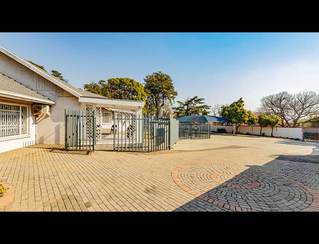 1,853M² TRAINING FACILITY FOR SALE IN FERNDALE